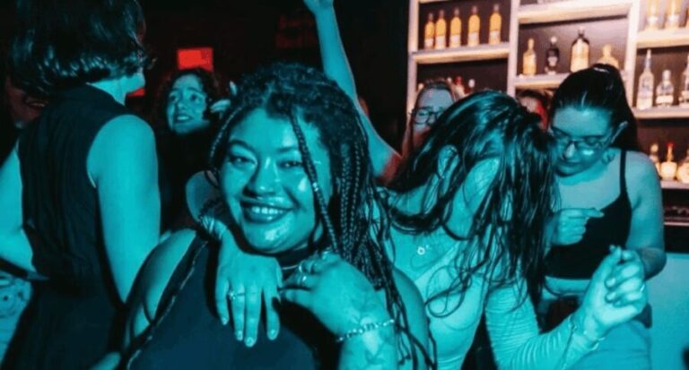 Porto: LGBT Pub Crawl 3 Bars, 3 Drinks, and an Unforgettable Queer Experience! - The Final Destination: An Iconic LGBTQ+ Club