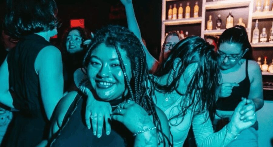 Porto: LGBT Pub Crawl 3 Bars, 3 Drinks, and an Unforgettable Queer Experience! - The Final Destination: An Iconic LGBTQ+ Club