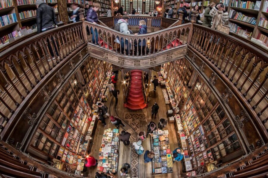 Porto: Private City Highlights Tour with Local Guide - Authenticity & Insights from Reviews