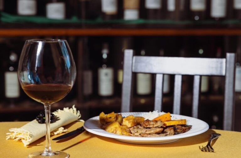 Porto: Private Douro Valley 4x4 Tour with Lunch - FAQ