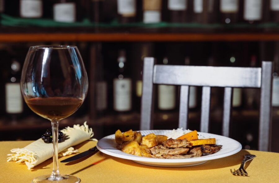 Porto: Private Douro Valley 4x4 Tour with Lunch - FAQ