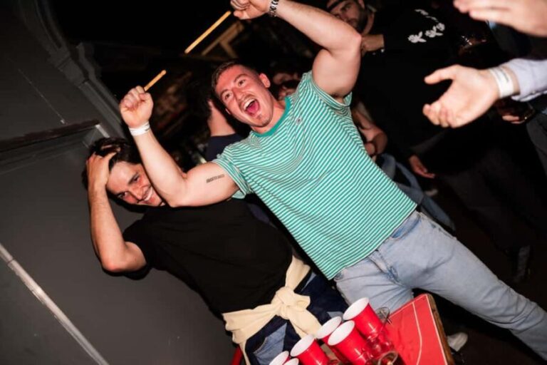 Porto: Pub Crawl with 7 drinks, Games, and VIP Club Entry - What’s Included and What’s Not