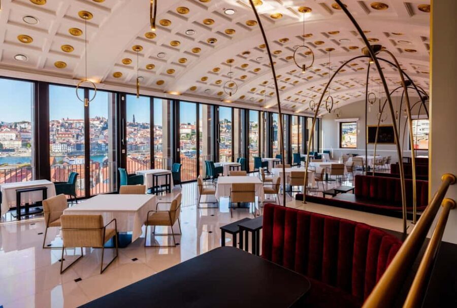 Porto: WOW Immersive Cabaret Dinner - Why Choose This Experience?