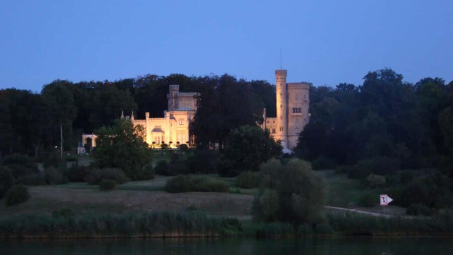 Potsdam: The evening Wannsee tour. Castles, parks, and villas. - Who Will Love This Tour?