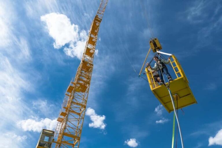 Pozna: Extreme Bungee Jumping Adventure - The Experience Breakdown