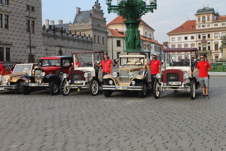 Prague: 1-Hour Vintage Car Tour - Analyzing the Value