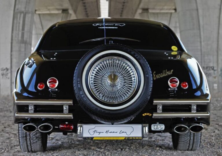 Prague: 1-Hour Vintage Limousine Rental - Who Is This Tour Best For?