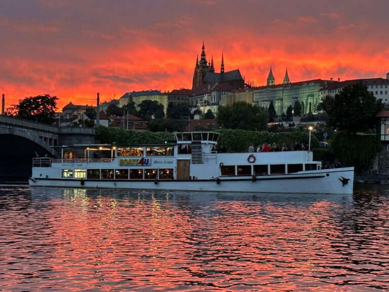 Prague: 2-Hour Historic Boat Cruise with Delicious Lunch - Final Thoughts