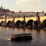 Prague: 2 hours city tour + 1 hour boat cruise - Detailed Breakdown of the Itinerary
