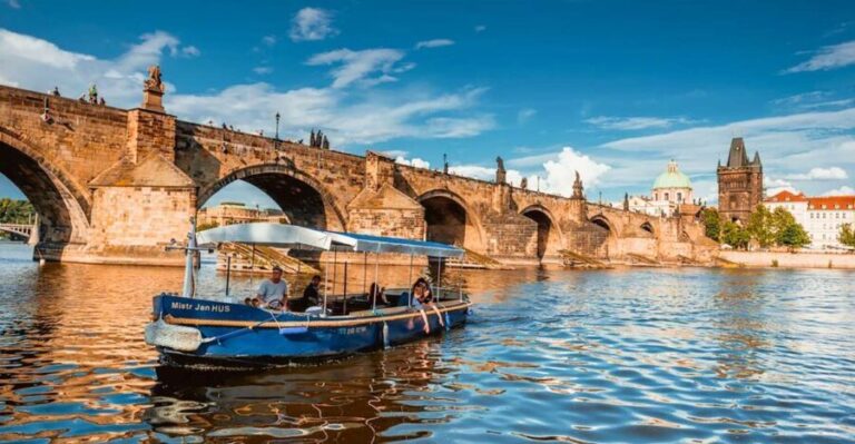 Prague: 45-Minute Sightseeing Cruise to Devil's Channel - The Experience: Why It Works