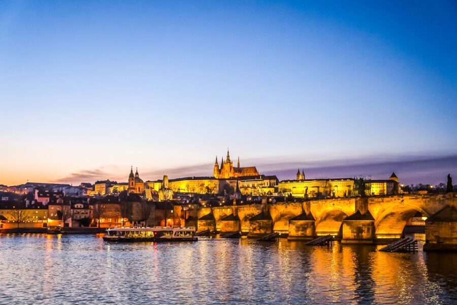 Prague: 50-Minute Sightseeing Evening Cruise - Detailed Itinerary Breakdown