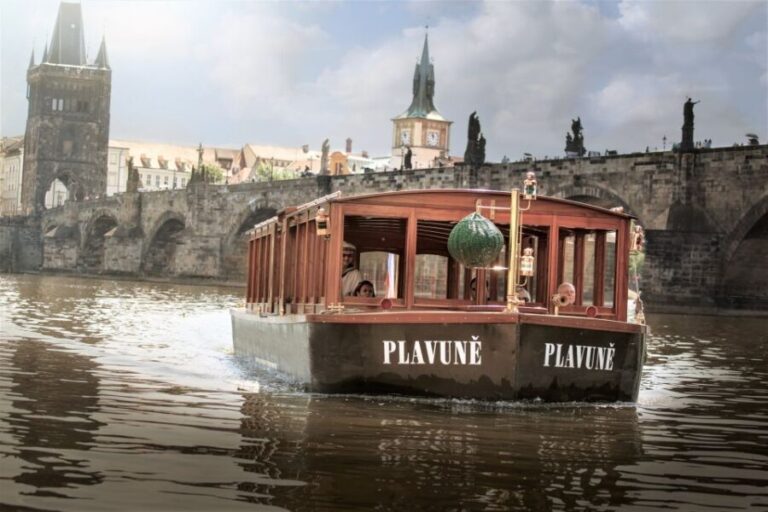 Prague: 6-Hour Tour with River Boat Cruise and Lunch - Practical Details and Tips