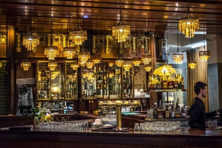 Prague Art Nouveau and Cubism Walking Tour - Transition to Cubist and Rondo-Cubist Architecture