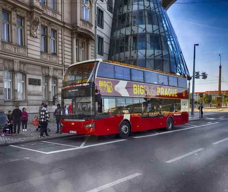 Prague: Big Bus Hop-on Hop-off Tour and Vltava River Cruise - Exploring the Buses and Routes