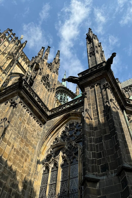 Prague Castle Interiors and Guards Ceremony Tour - Why This Tour Works