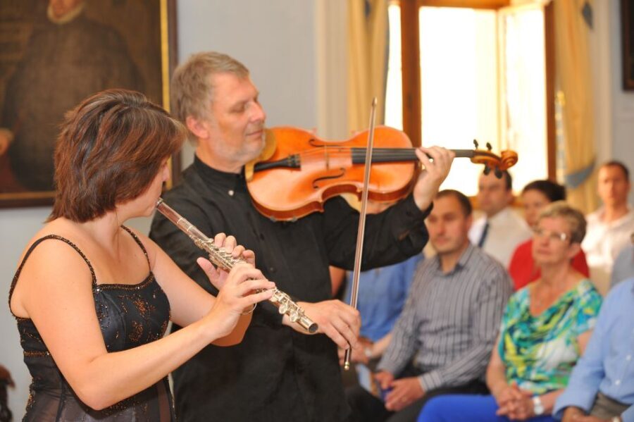 Prague Castle: Midday Classical Concert at Lobkowicz Palace - Practical Details & What to Expect