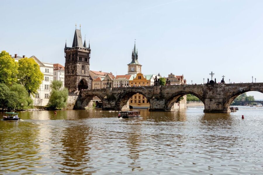 Prague Cruise: 1-Hour on the River Vltava - FAQ