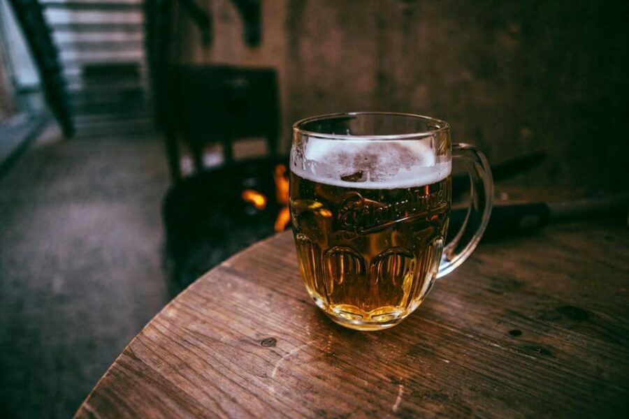 Prague: Guided Pub Crawl with Beer and Food Tastings - Who This Tour Is Best For