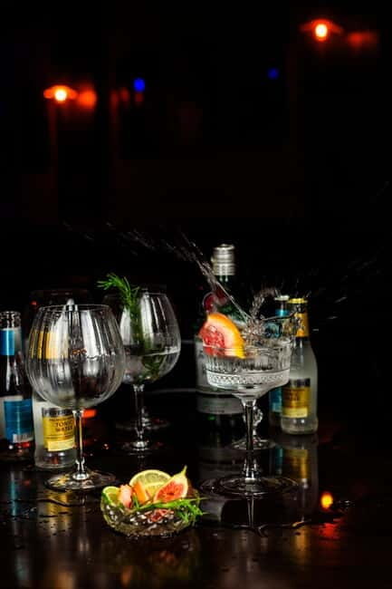 Prague: Jazz Show with Signature Cocktail - The Signature Cocktail Experience