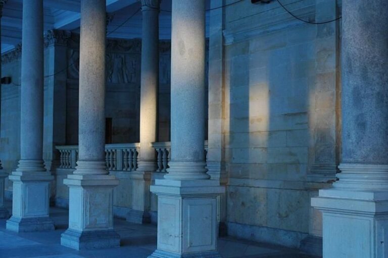 Prague: Karlovy Vary Tour with Lunch and Moser Museum Visit - The Highlights in Detail