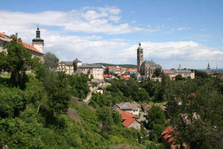 Prague: Kutná Hora, St Barbara's Cathedral and Bone Church - Is This Tour Worth It?