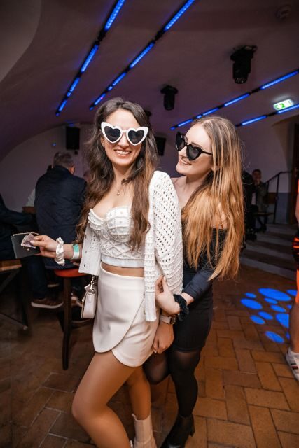 Prague: New Year's Eve Pub Crawl & Shots Bar Club Entry - Who Is This Tour Best For?