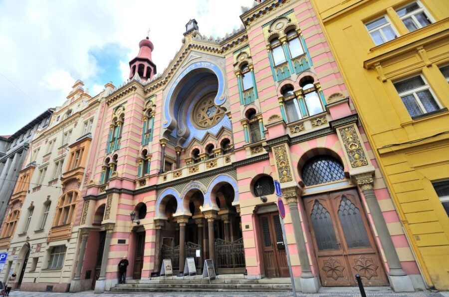 Prague Old Town and Top Attractions Private Tour by Car - Why Choose a Private Car Tour in Prague?