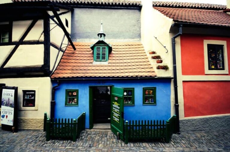 Prague: Prague Castle Guided Tour with Entrance Ticket - The Experience: What It Means for You