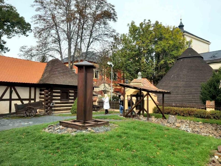 Prague: Private tour to Kutna Hora and Bone church - Who Will Love This Tour?