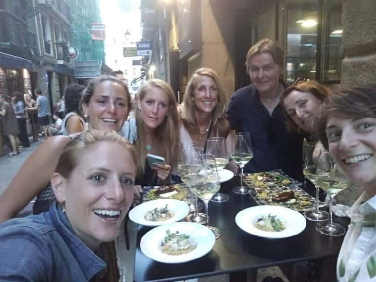Premium Evening Pintxos Tour in San Sebastians Old Town - Analyzing the Value
