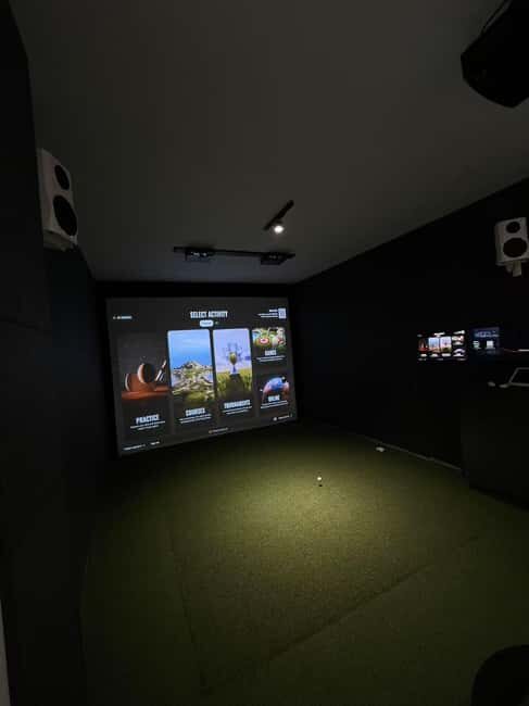 Premium Golf Simulator Experience in Moschato - Who Will Love This Experience?