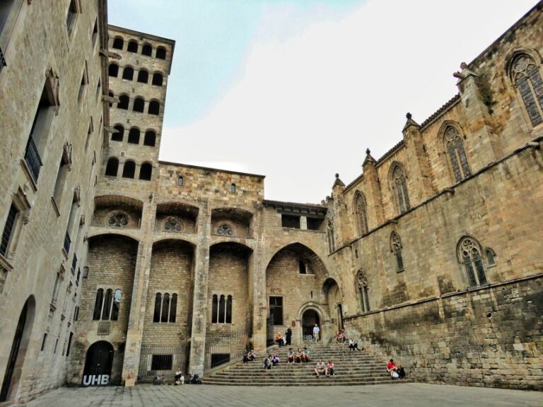 Private Barcelona Highlights Half-Day Tour - Starting at Plaça de Catalunya