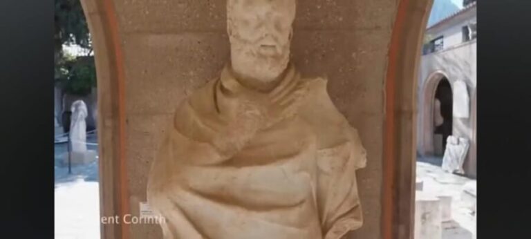 Private Biblical tour in Corinth following Apostle Paul. - An In-Depth Look at the Tour