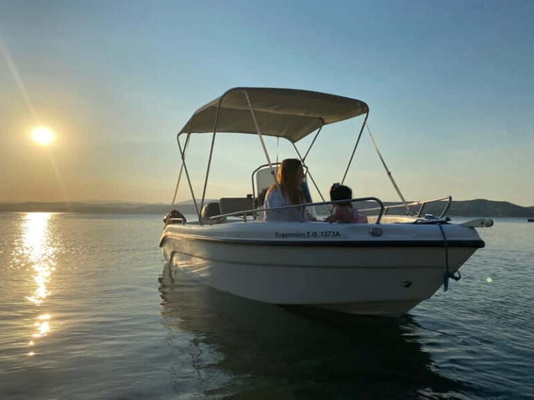 Private boat trip Diaporos or Ammouliani with electric van - A Deep Dive into the Experience