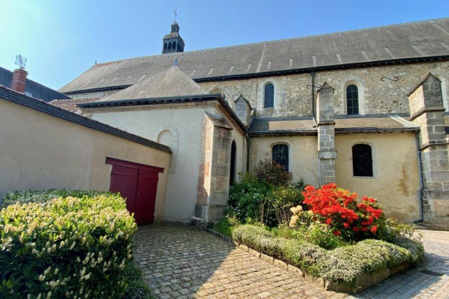 Private Champagne Moet et Chandon Veuve Clicquot by Mercedes - What Makes This Tour Stand Out