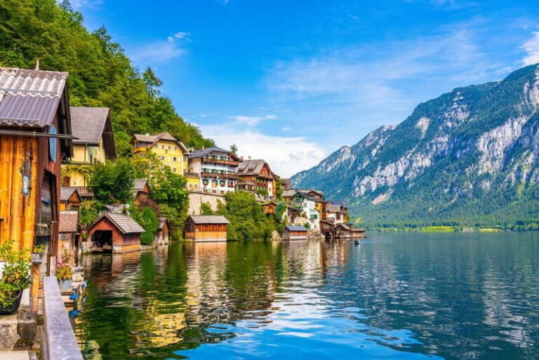 Private day trip from Salzburg to St. Gilgen & Hallstatt - Exploring the Itinerary in Detail