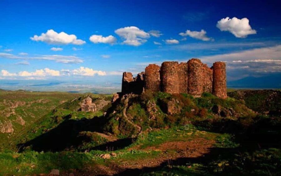 Private Day Trip to Amberd, Saghmosavank & Alphabet Monument - Why This Tour Works Well