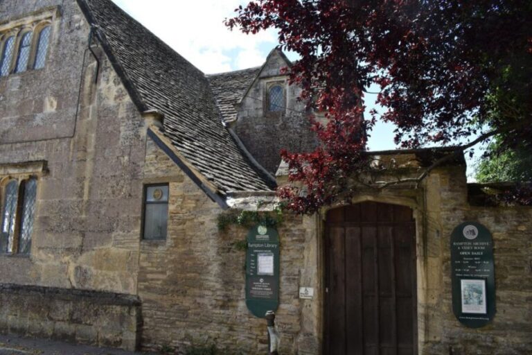Private Downton Abbey Day Tour, including Pub Lunch - Bampton Village: The Heart of Downton on Screen