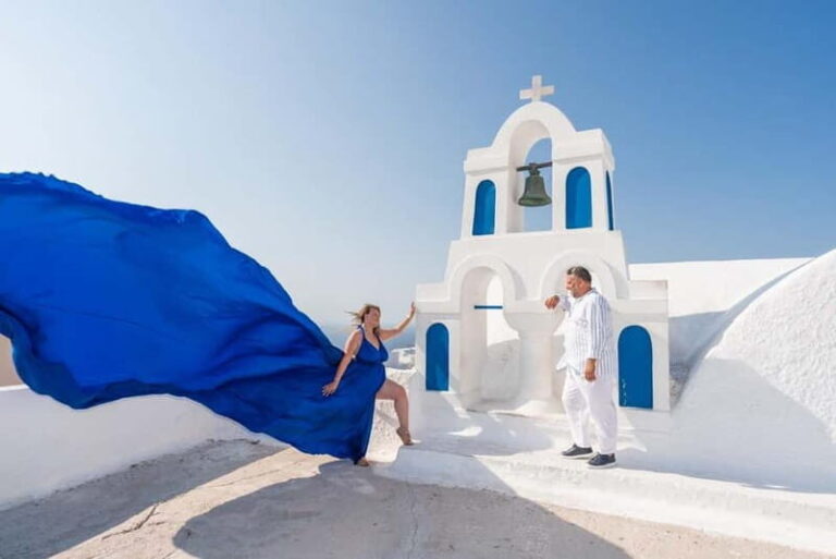 Private Flying Dress Photoshoot Santorini With Pickup - Authentic Insights from Reviews