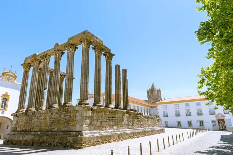 Private Full day tour from Lisbon to Evora with wine tasting - Optional Excursions to Nearby Towns