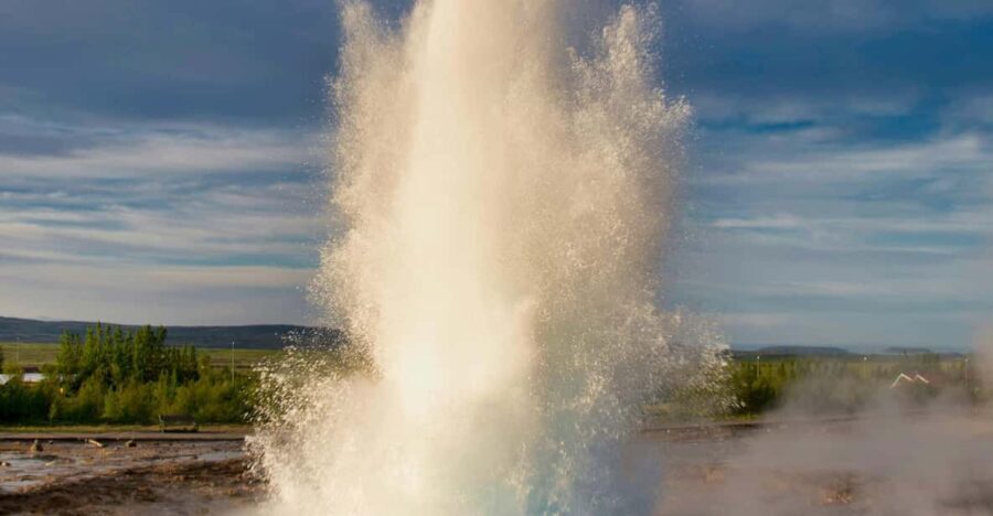 Private Golden Circle Tour With Experienced Tour Guide - Detailed Breakdown of the Itinerary