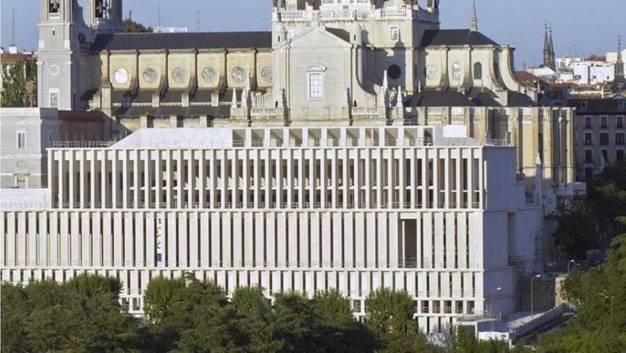 Private guided tour Royal Palace & Royal Collections Gallery - Who Is This Tour Best For?