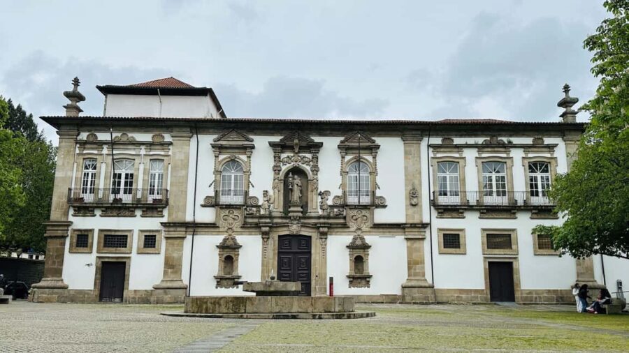 Private Guimarães & Braga Experience:From Porto All-Included - Why This Tour Works for You