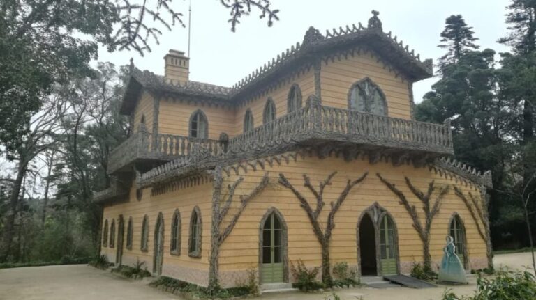 Private Half Day tour Sintra Pena Palace & Initiantion Well - Practicalities and What to Expect