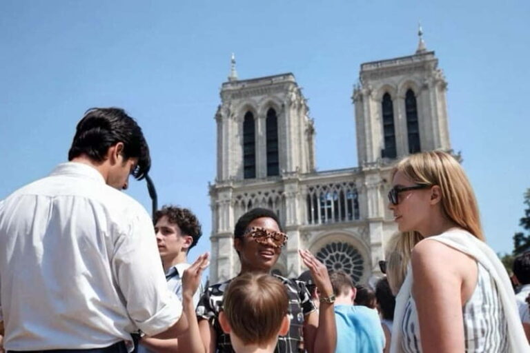 Private Notre Dame Island Tour Sainte Chapelle & Seine Opt - The Balance of Value and Experience