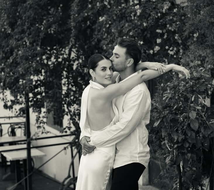 Private photoshoot in Florence by pro photographer - Who Will Love This Experience?