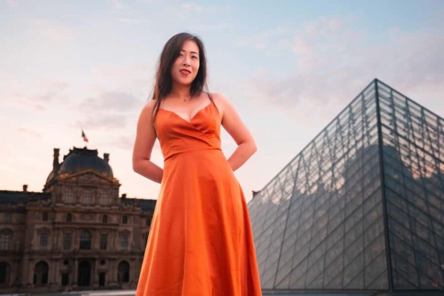 Private Photoshoot tour near your chosen famous Landmark - Why Choose a Private Photoshoot in Paris?