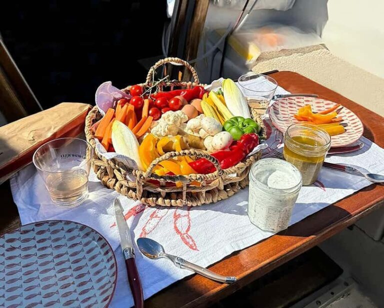 Private sailing excursion & Provençal picnic - The Itinerary: A Day on the Water