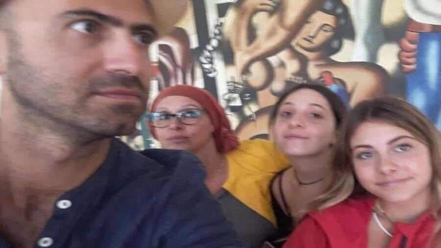 Private Street Art Walking Tour in Paris - Itinerary Breakdown