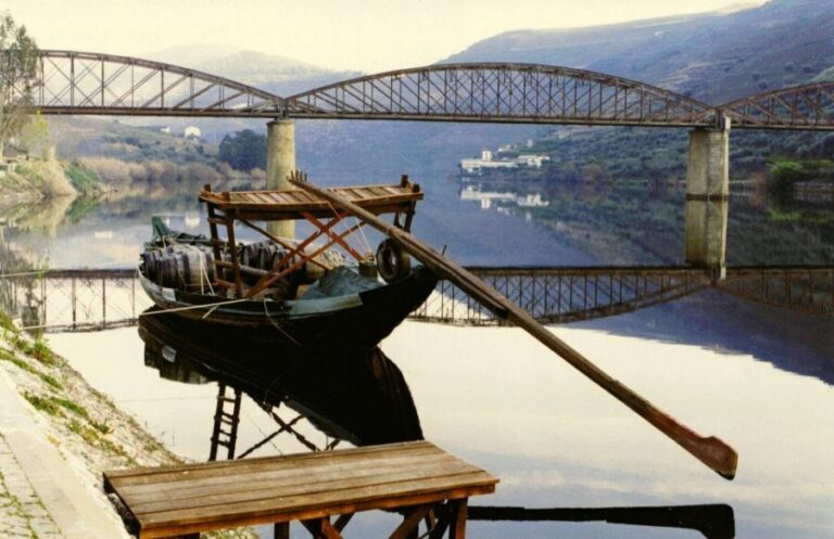 Private Tour: Douro Valley Wine and Food from Oporto - Visiting Pinhão: The Heart of Portugal’s Wine Country